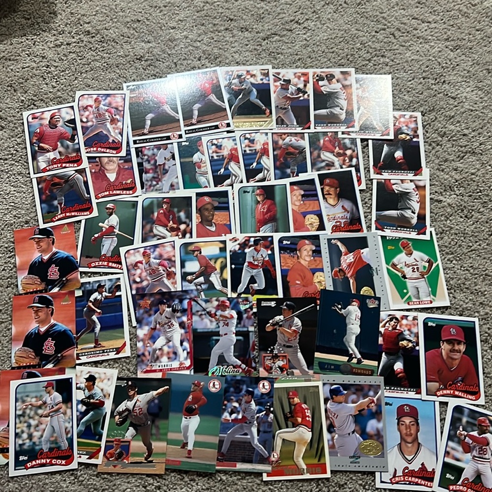 Bundle of cardinal cards